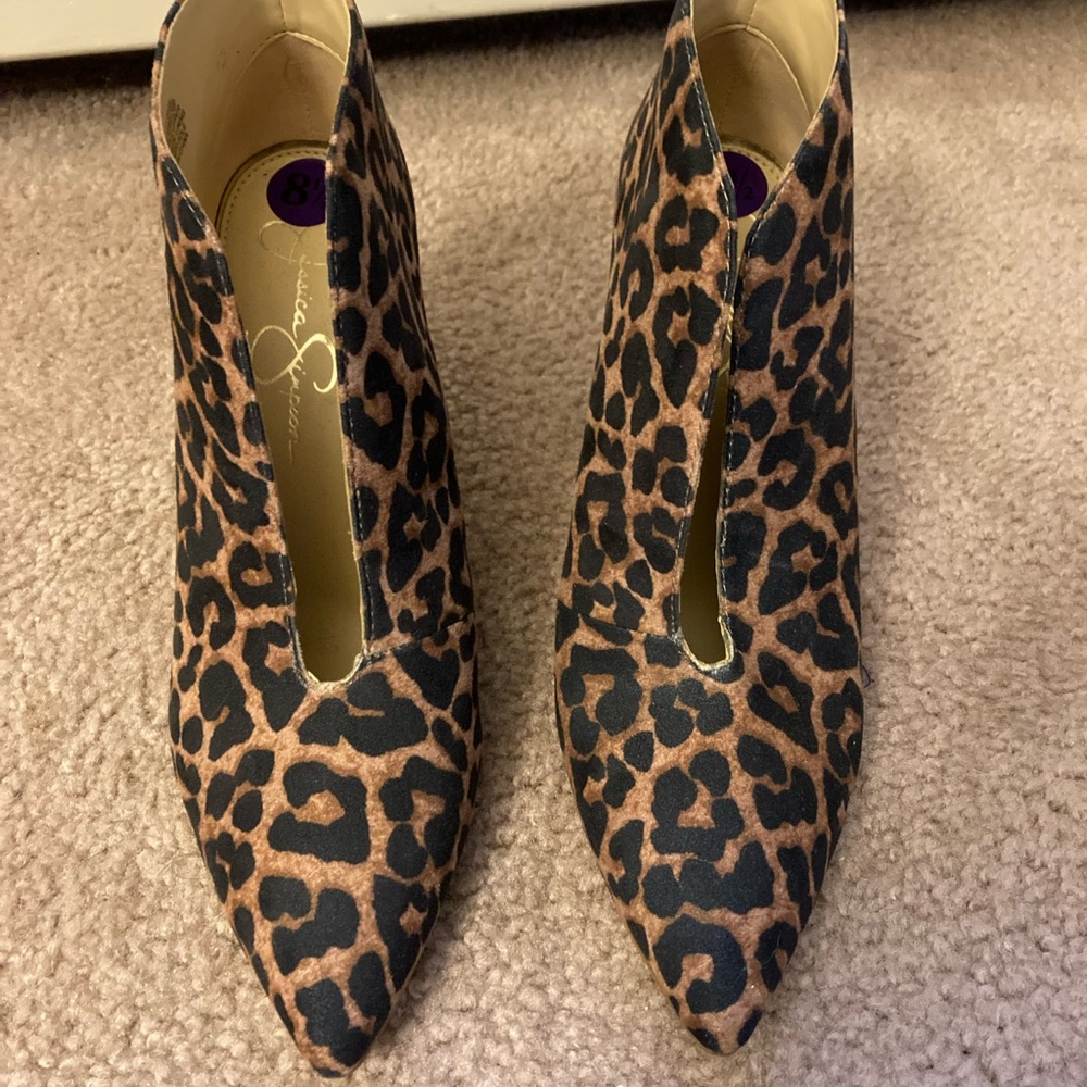 Cheat print heels, very comfy, worn once